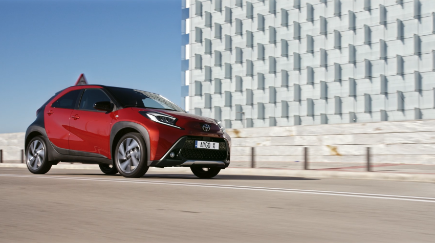 TOYOTA AYGO X